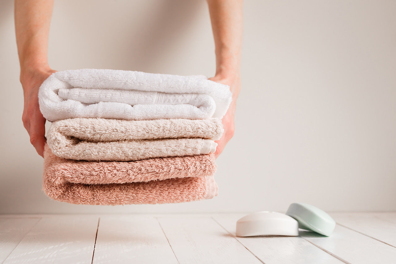 How to Fold Towels: 5 Simple Methods — RobesNmore